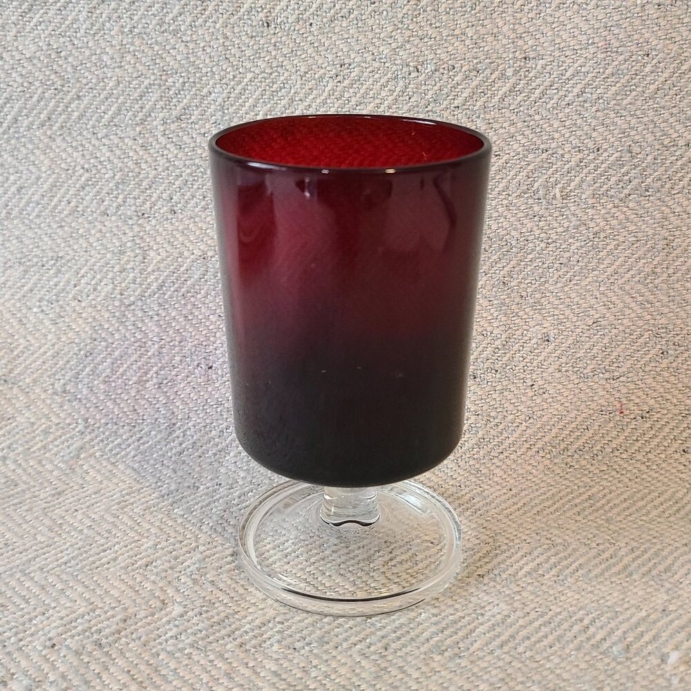 Arcoroc Luminarc French ruby red glass 4"